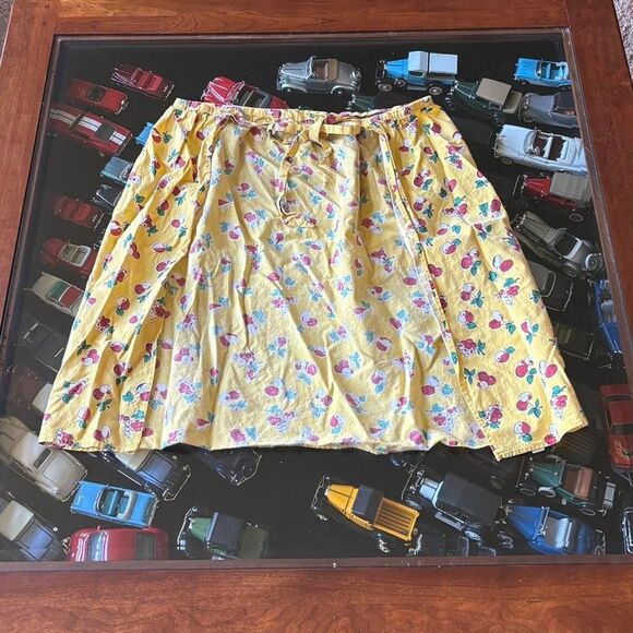 Vintage Fruit Pattern Apron 1970s Yellow Red Cherry Peach Grapes Apple Retro - Picture 2 of 4